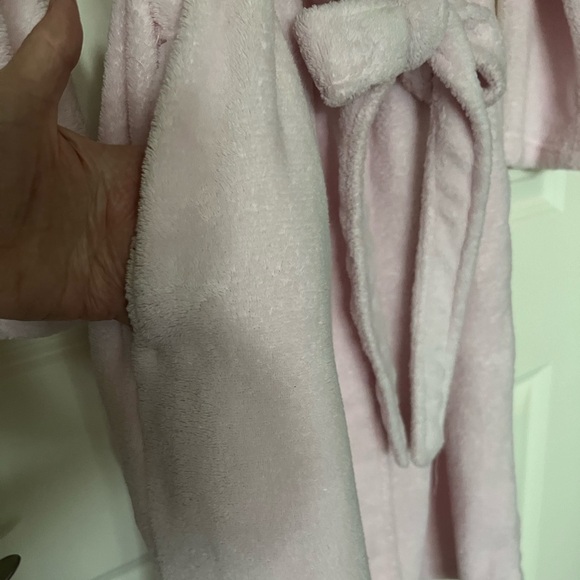 Laura Ashley Robe - Picture 7 of 8